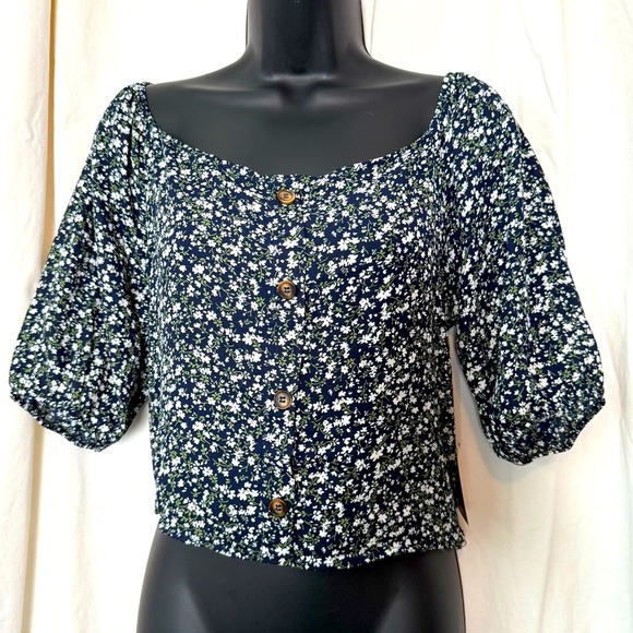 NWT Active USA Women's L 17" PTP STRETCHY Melon Sleeve Accordion Back w/ Buttons - Picture 1 of 9